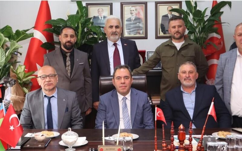 Kars Belediye Başkanı Senger’den MHP İl Başkanlığı’na Hayırlı Olsun Ziyareti