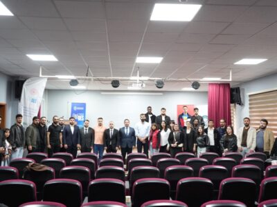 Geçmişten Geleceğe Anlamlı Bir Köprü: “Fütüvvet Sultanı: Gençliğin Aynası Ebu’l-Hasan Harakânî” Belgeseli Gençlerle Buluştu
