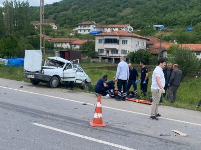 Amasya’da Feci Kaza: Dede ve Torunu Hayatını Kaybetti, Otomobil Alev Alev Yandı