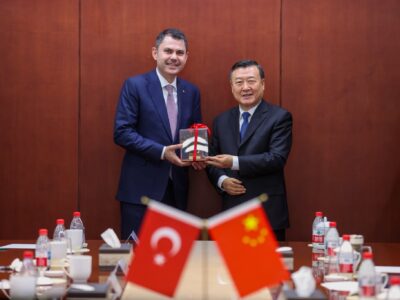 Bakan Murat Kurum Çin’de Mevkidaşı Ni Hong İle Görüştü: Şehircilikte Ortak Çalışma Grubu Kuruluyor