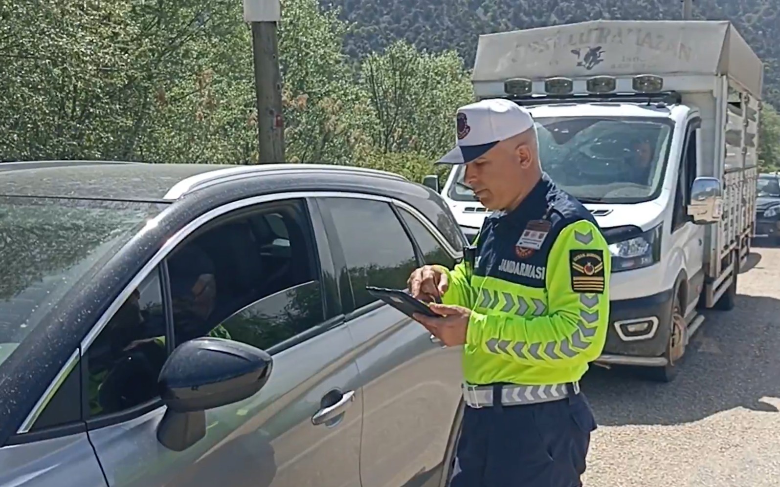 İçişleri Bakanı Mustafa Çiftçi’den Sürücülere Bayram Uyarısı: Amacımız Ceza Kesmek Değil Can Kayıplarını Önlemek