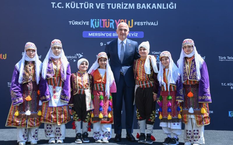 Bakan Ersoy: Mersin Yaşayan Bir Kültür Hazinesidir