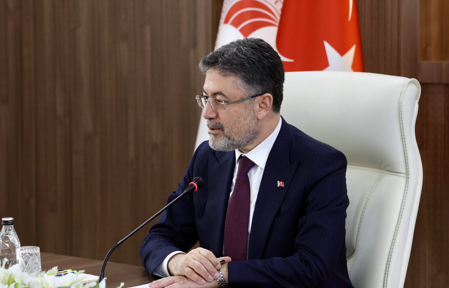 Bakan Yumaklı’dan Aşırı Hava Olaylarından Etkilenen Üreticilere Geçmiş Olsun Mesajı