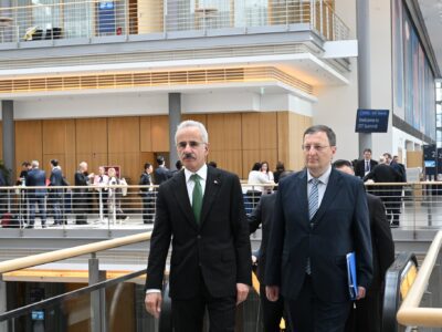 Bakan Uraloğlu Almanya’da Uluslararası Ulaştırma Forumu Zirvesi’ne Katıldı