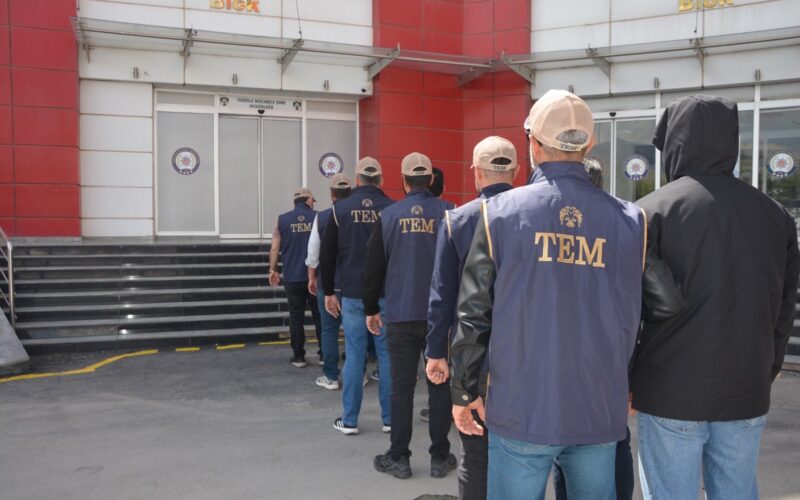 Malatya Merkezli 17 İlde FETÖ Operasyonu: 23 Gözaltı