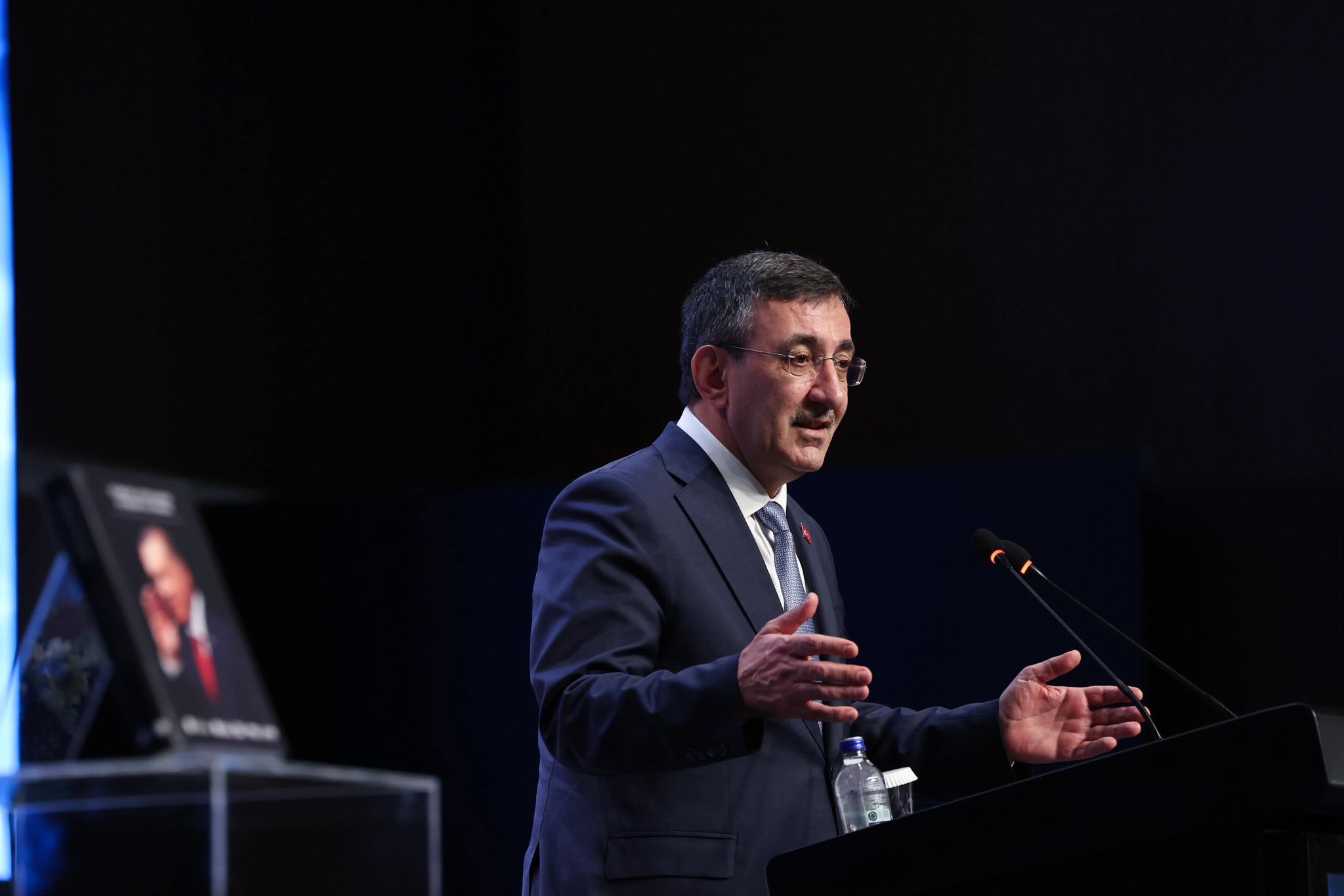 Cumhurbaşkanı Yardımcısı Yılmaz: Türkiye Küresel Doğrudan Yatırımları Artıran Ender Ülkelerden Biri Oldu