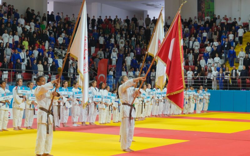 749. Türk Dil Bayramı Etkinlikleri Kapsamında Karaman’da Minikler Türkiye Judo Şampiyonası Başladı