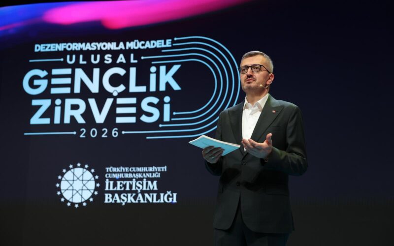 İletişim Başkanı Burhanettin Duran: Algoritmalar Tarafından Yönlendirilmeyeceğiz