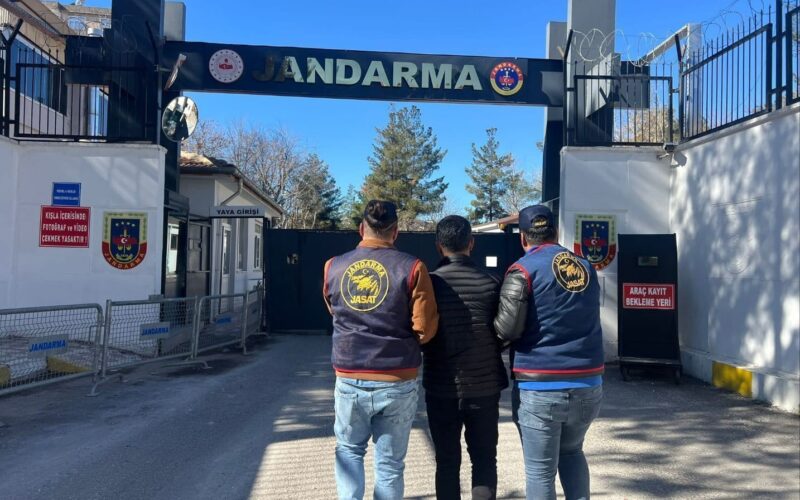 Diyarbakır’da JASAT Operasyonu: Aranan 115 Şahıs Yakalandı