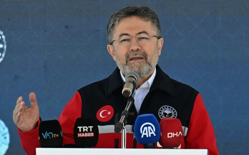 Bakan Yumaklı Van’da Konuştu: “Dünyada Soykırıma Dur Diyen Tek Ülke Türkiye’dir”