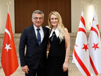 KKTC Cumhurbaşkanı Erhürman Ve Eşi Vatandaşlarla Bayramlaştı: Birlik Ve Beraberlik Mesajları Ön Plana Çıktı