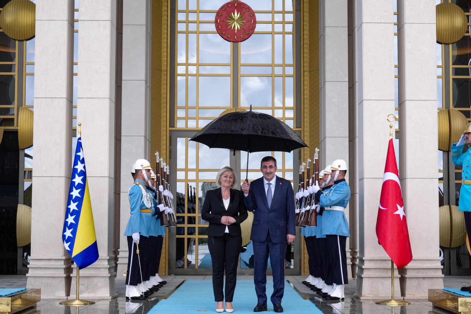 Cumhurbaşkanı Yardımcısı Cevdet Yılmaz, Bosna Hersek Başbakanı Boryana Krişto ile Görüştü