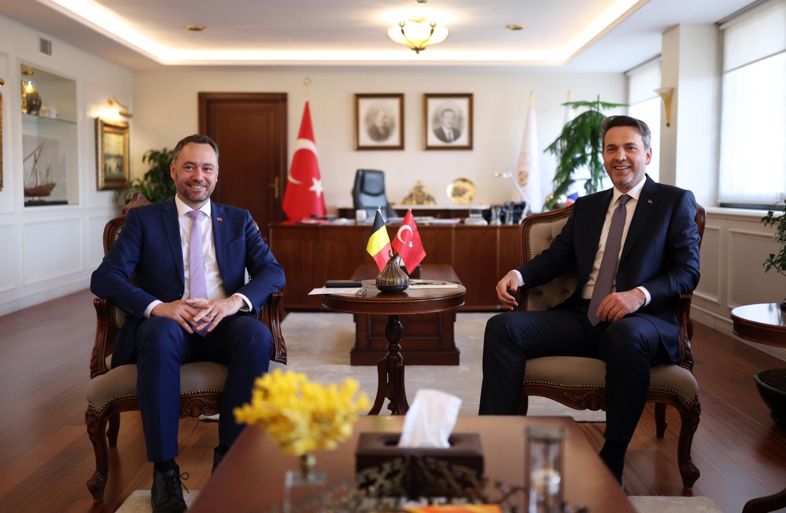 Bakan Bayraktar’dan Belçika Heyeti ile Enerji İş Birliği Görüşmesi