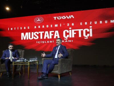 İçişleri Bakanı Mustafa Çiftçi Erzurumlu Gençlerle Bir Araya Geldi