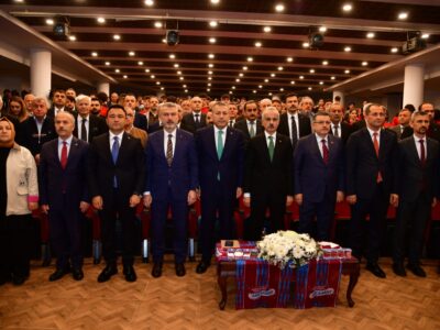 Ulaştırma ve Altyapı Bakanı Abdulkadir Uraloğlu Akçaabat Kitap ve Söyleşi Günleri’ne Katıldı