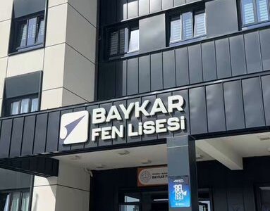 İstanbul’da Milli Teknoloji Coşkusu: Vali Gül Baykar Fen Lisesi Festivali’ne Katıldı