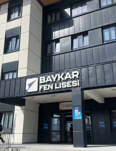 İstanbul’da Milli Teknoloji Coşkusu: Vali Gül Baykar Fen Lisesi Festivali’ne Katıldı