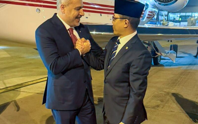 Dışişleri Bakanı Fidan Resmi Temaslar İçin Endonezya’da