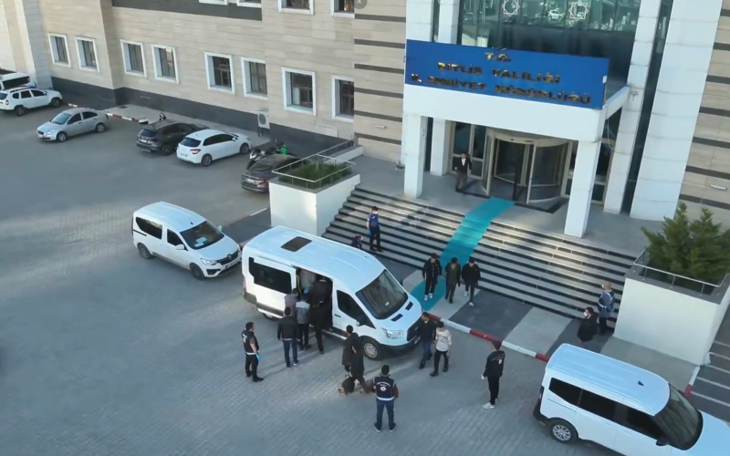 Bitlis’te Tanker İçinde Kaçak Göçmen Sevkiyatına Darbe: 1 Tutuklama