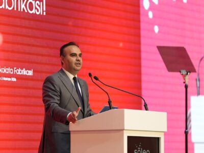 Sanayi ve Teknoloji Bakanı Mehmet Fatih Kacır Gaziantep’te Şölen Çikolata’nın Yeni Üretim Tesisini Açtı