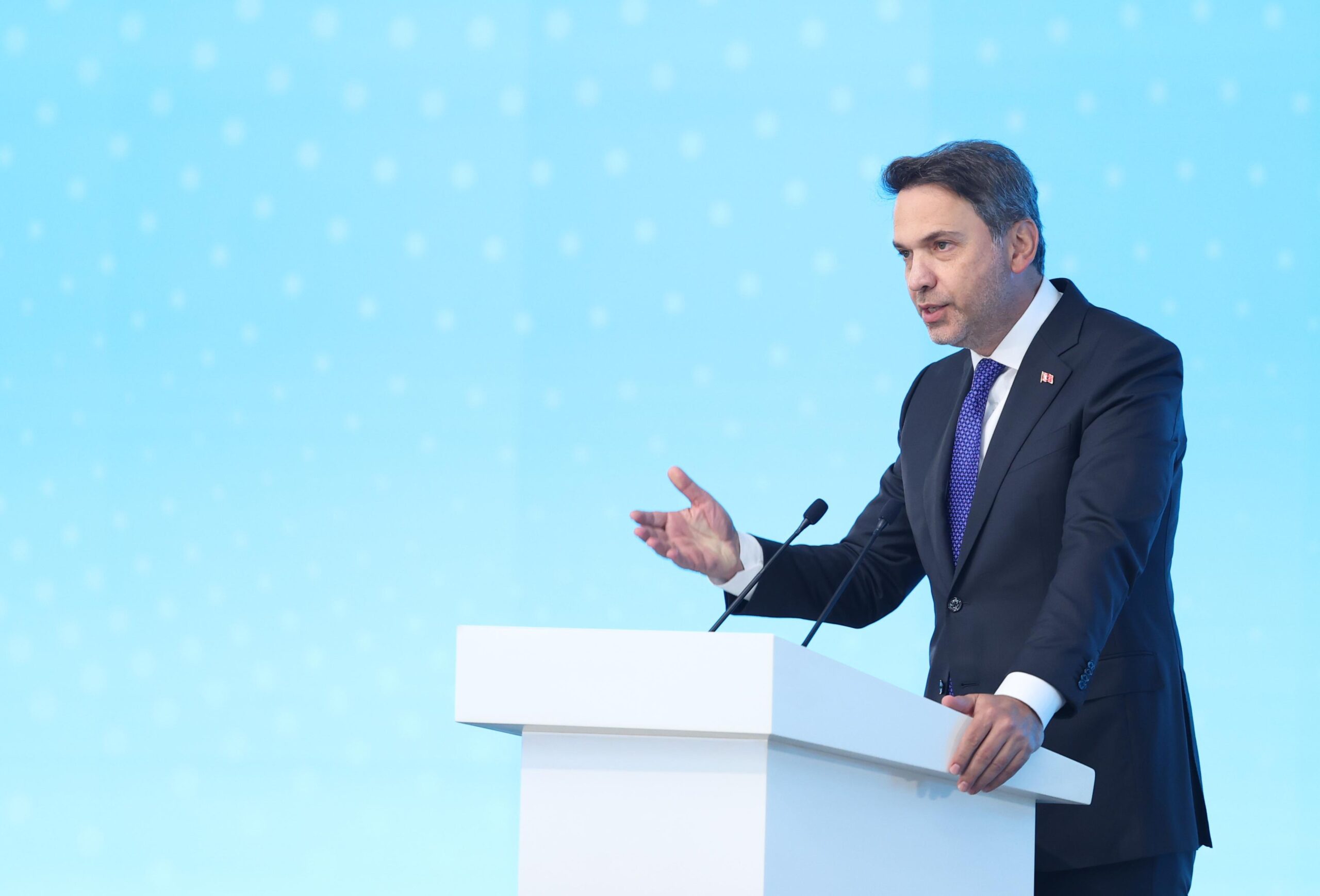Enerji ve Tabii Kaynaklar Bakanı Alparslan Bayraktar’dan Bakü’de Önemli Mesajlar: Türkiye ve Azerbaycan Örnek İş Birliği Yapıyor