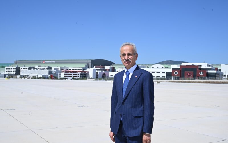 Bakan Uraloğlu: Eserlerimize Sizin Hayalleriniz Dahi Ulaşamaz