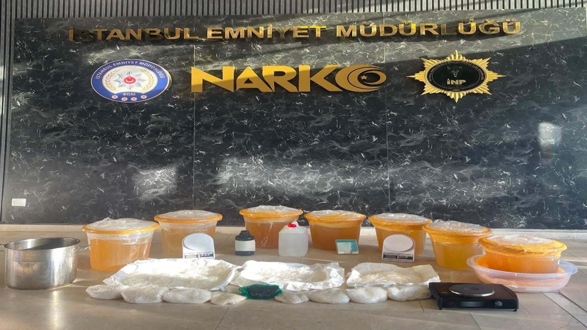 Küçükçekmece’de Uyuşturucu Operasyonu: 90 Kilogram Madde Ele Geçirildi, 3 Gözaltı