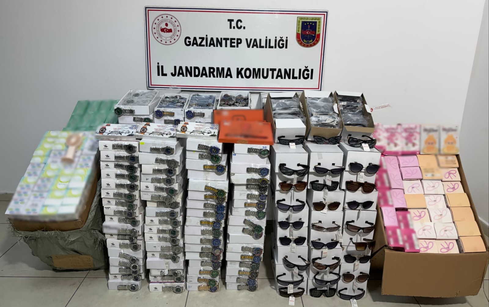Gaziantep İl Jandarma Komutanlığından Dev Operasyon: 170 Kaçakçılık Ve Uyuşturucu Olayına Müdahale Edildi