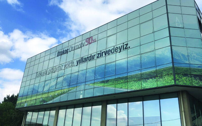 İstanbul’da Otokoç Genel Müdürlüğü Binasına Silahlı Saldırı Düzenlendi