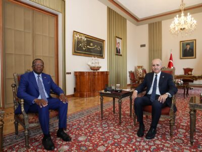 TBMM Başkanı Kurtulmuş Kamerun Büyükelçisi Tchatchouwo’yu Kabul Etti