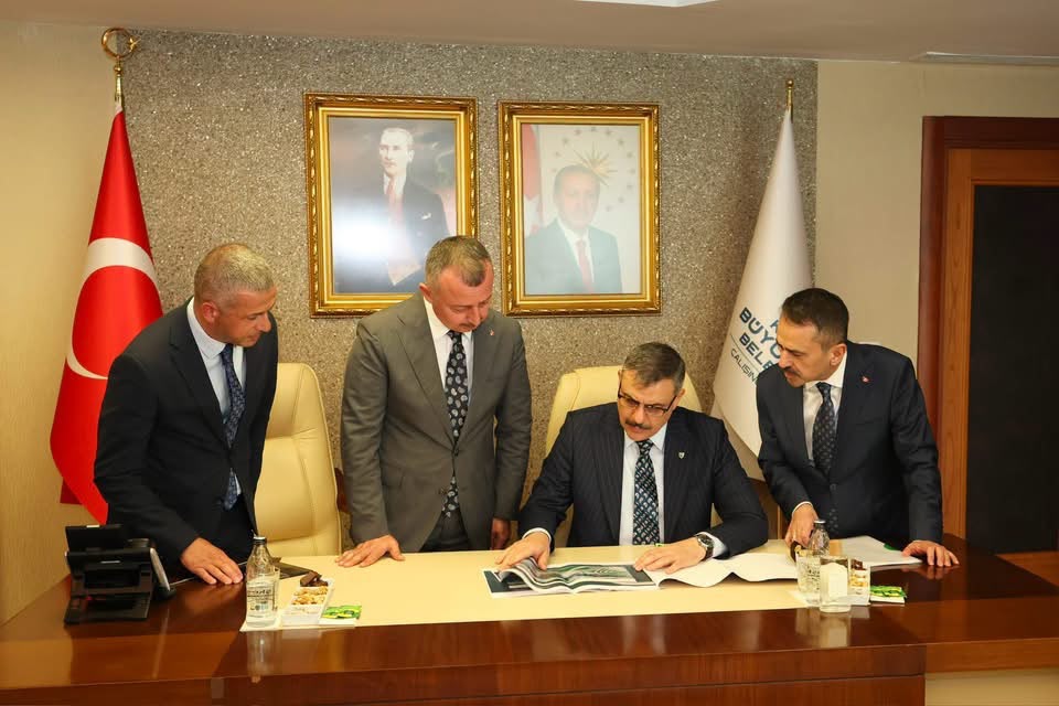 İçişleri Bakanı Mustafa Çiftçi’nden Kocaeli’de Yoğun Mesai: Valilik ve Büyükşehir Belediyesine Ziyaret