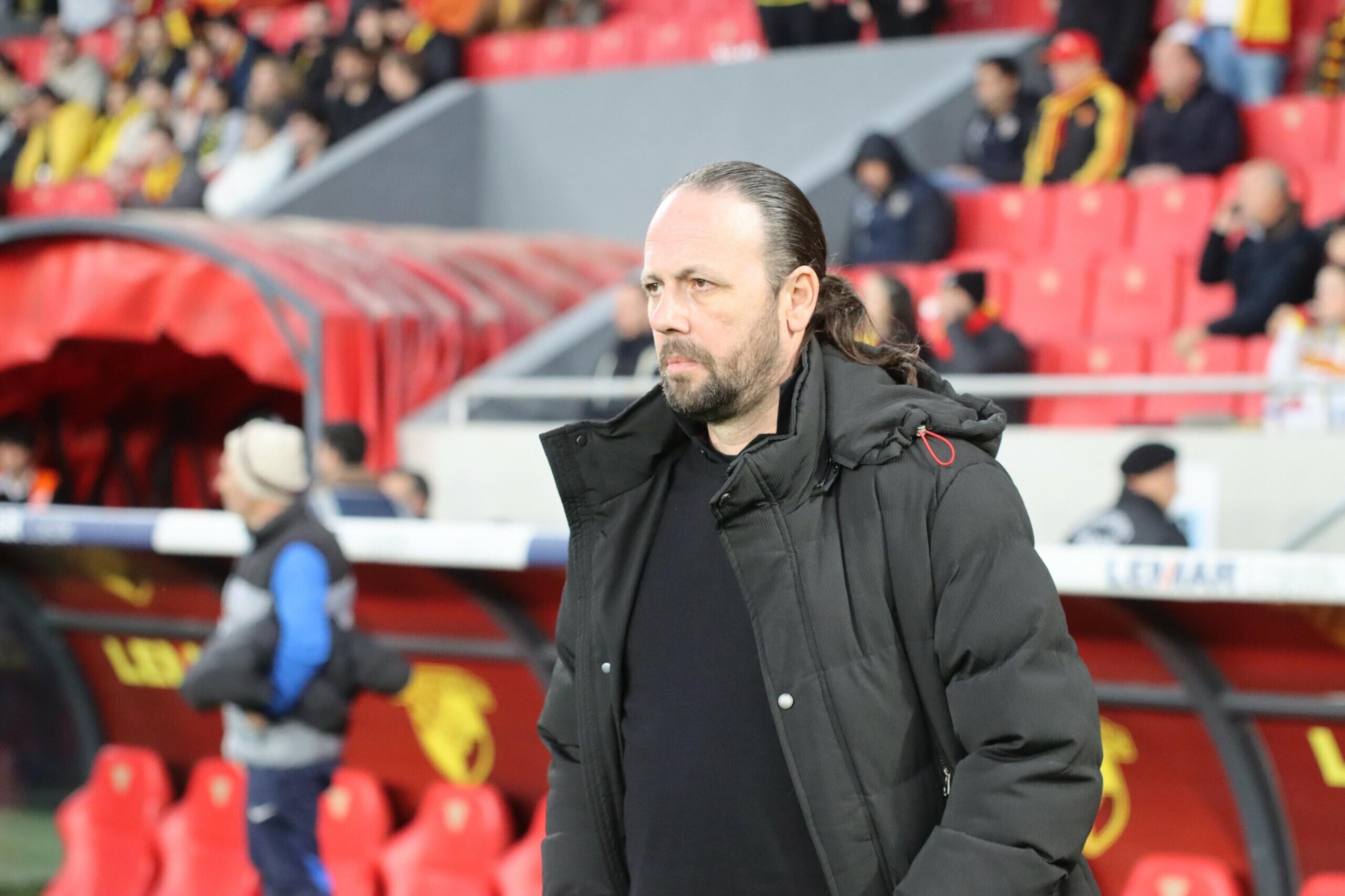 Yönetim Krizindeki Altay’da Sahaya İniş Zamanı: Siyah-Beyazlılar Topbaşı Yapıyor