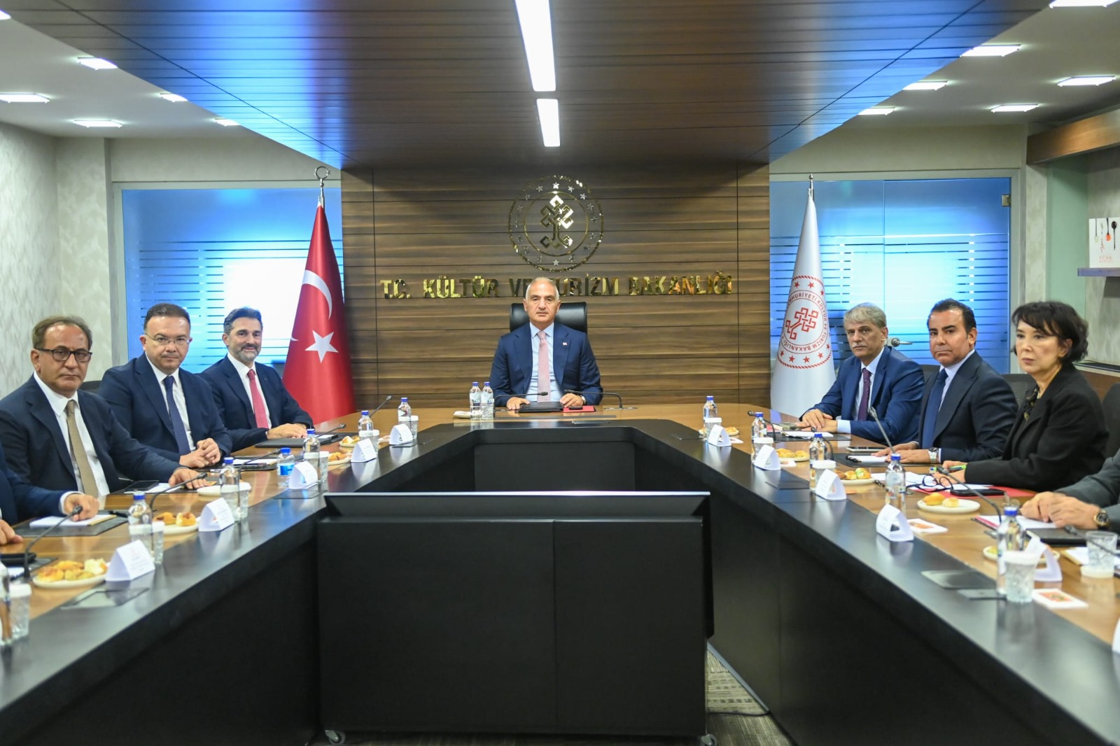 Kültür Ve Turizm Bakanı Ersoy, Hizmet İhracatçıları Birliği Heyetini Kabul Etti