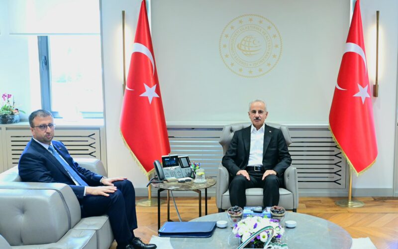 Bakan Uraloğlu ASELSAN Genel Müdürü Akyol İle Görüştü