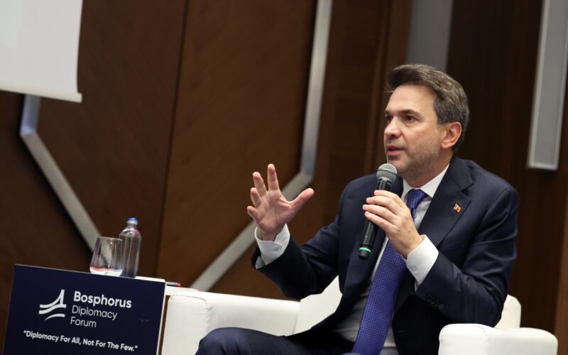 Bakan Bayraktar: “Enerjide Dışa Bağımlılığı Bitirmek Temel Önceliğimiz”