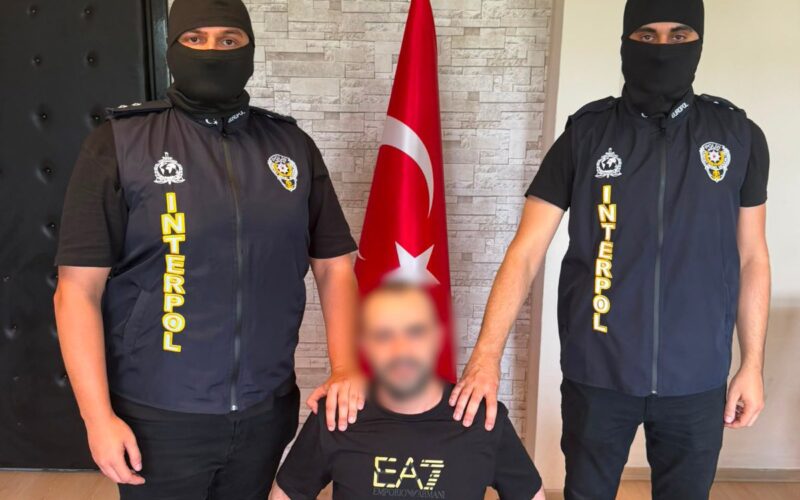Gürcistan’da Yakalanan İki Organize Suç Örgütü Elebaşı Türkiye’ye İade Edildi