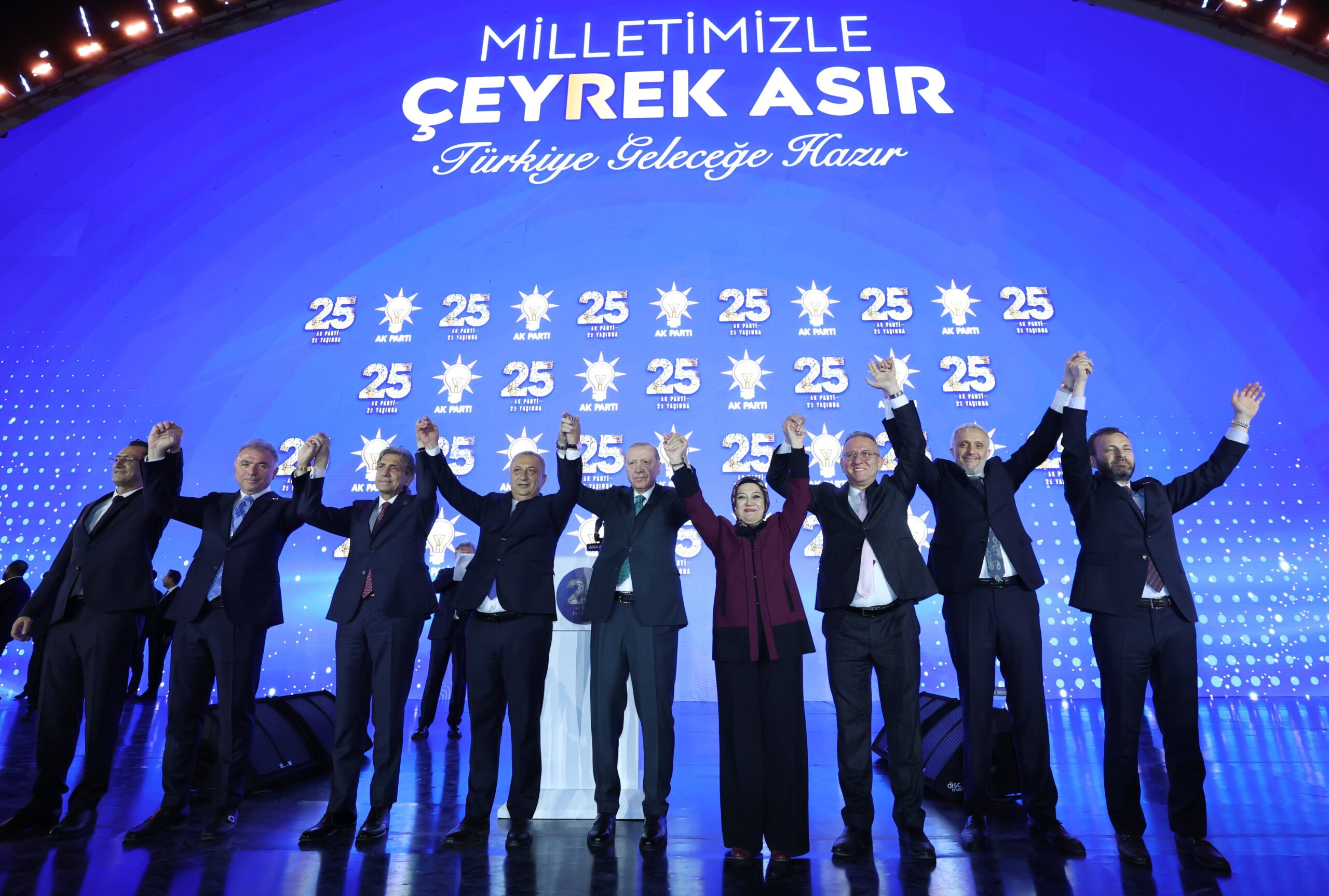 Ak Parti’ye Katılım Rüzgarı: 3 Milletvekili Ve 7 Belediye Başkanı Saflara Katıldı
