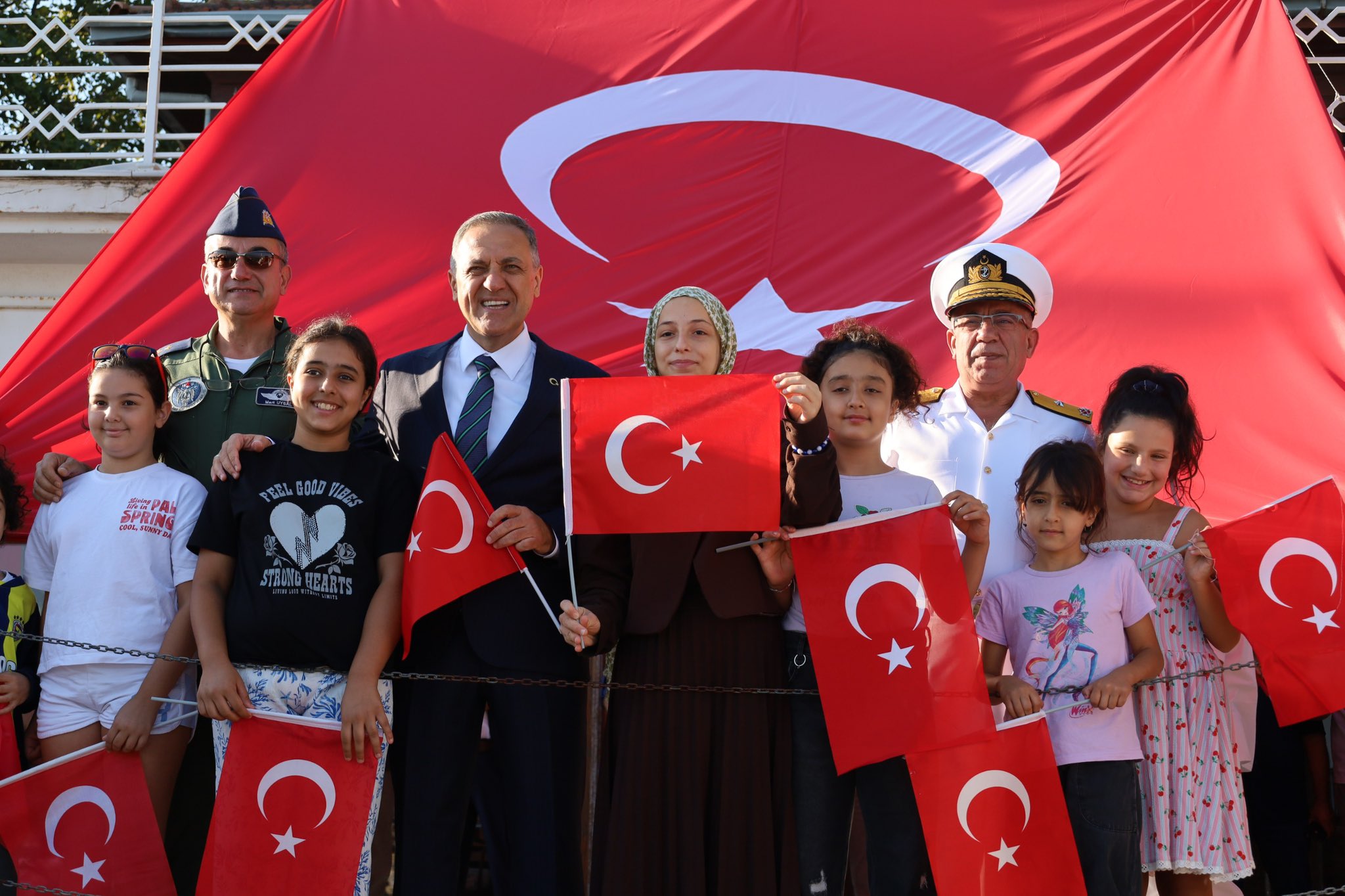 TCG Anadolu Ve TCG Heybeliada Yalova Açıklarında Yürüyen Köşk’ü Selamladı