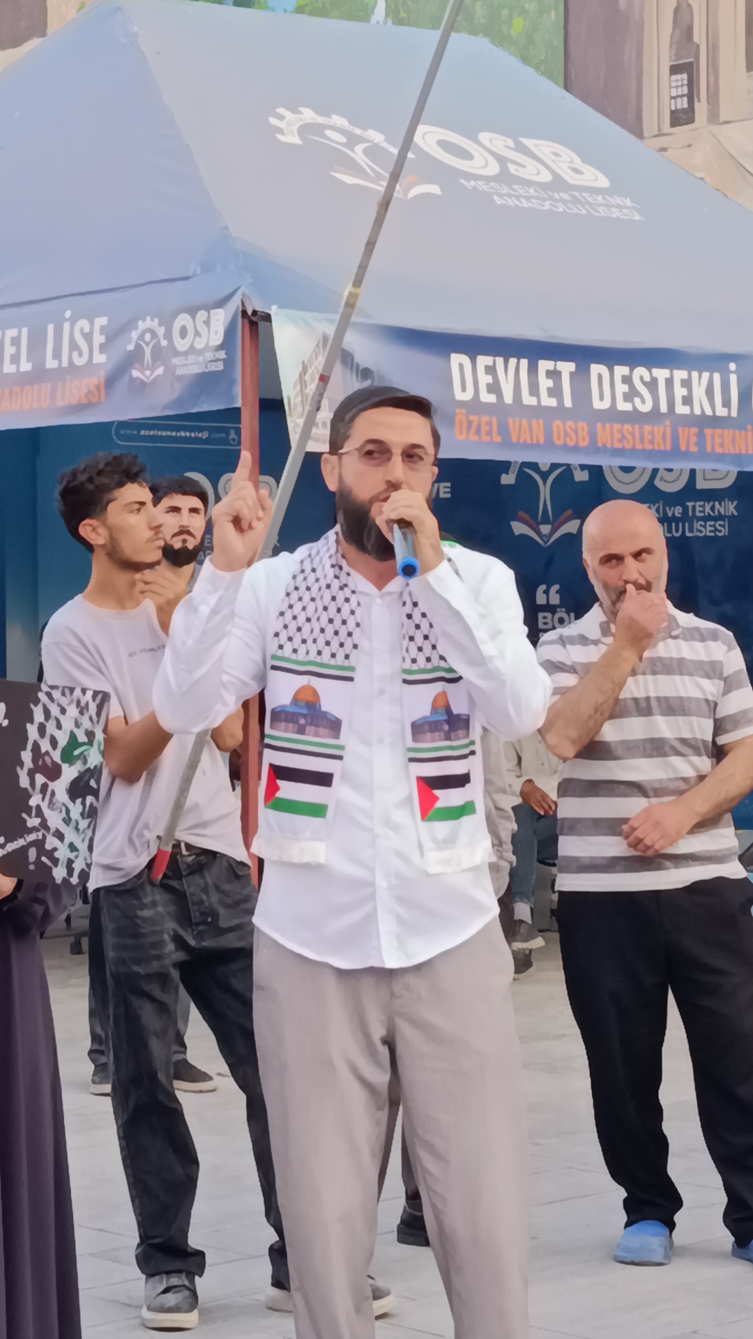 Van Boykot Ekibi: “Göz boyayan illüzyonlara ve barış masalına karşıyız”