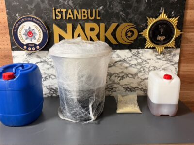 Kadıköy’de Uyuşturucu Operasyonu: 3 Gözaltı