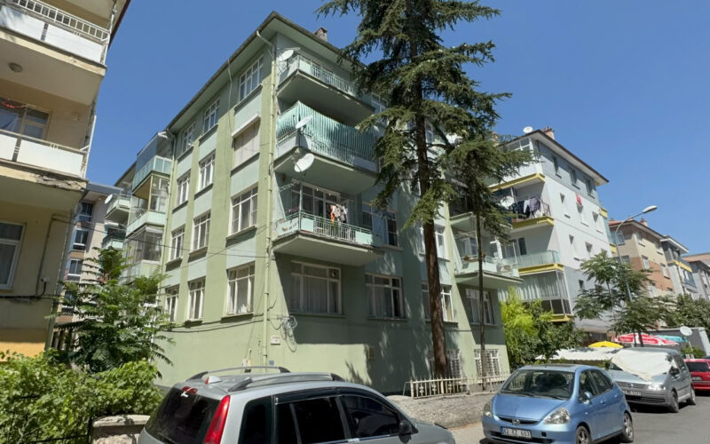 Konya’da Aidat Kavgası Kanlı Bitti: Kiracı, Apartman Yöneticisini Bıçakladı