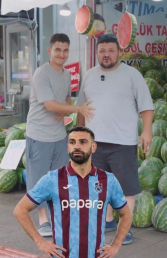 Beşiktaş transferi gerçekleşmedi ama sözünü tuttu: 500 kilo karpuz dağıttı