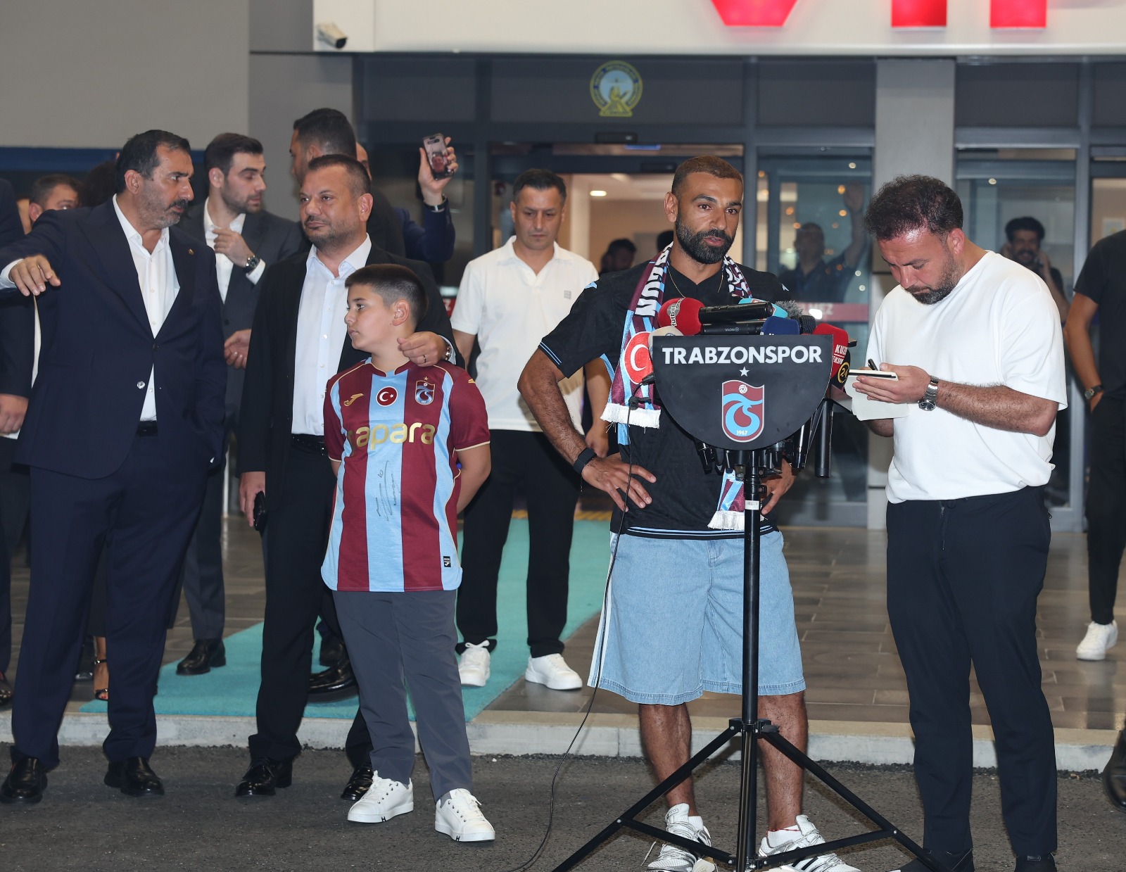 Mohamed Salah Transferi Trabzon Yerel Basınında: ‘Mısır Kralı Trabzon’da’